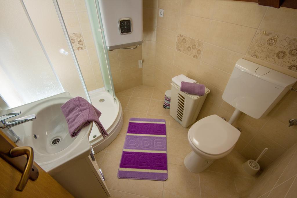 Apartment Niko Kastel Stari Kaštela الغرفة الصورة
